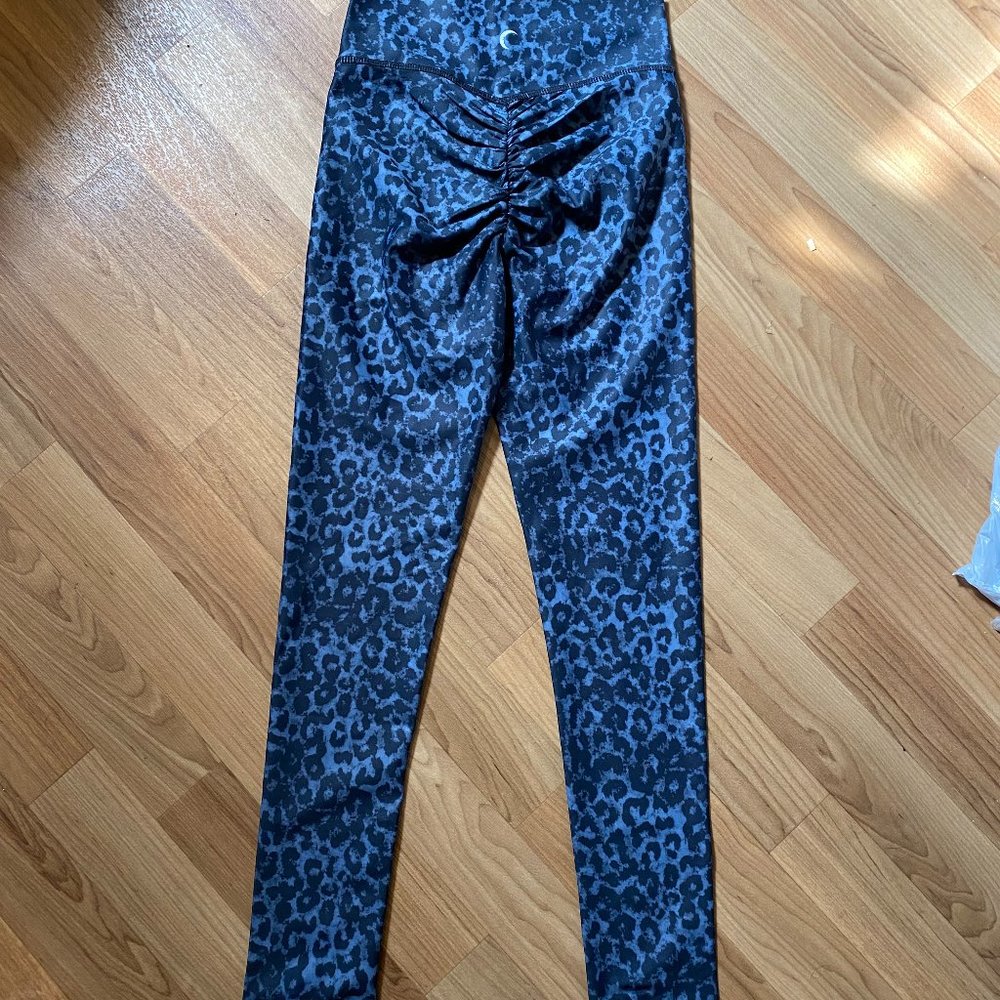 Women's ZYIA Active Leggings - Picture 4 of 5